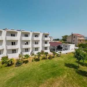 Hotel Village